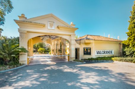 Appartement de luxe avec vue sur un espace vert à Valgrande, Sotogrande Alto