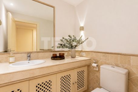 Appartement de luxe avec vue sur un espace vert à Valgrande, Sotogrande Alto