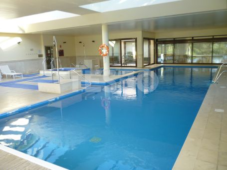 Appartement de luxe avec vue sur un espace vert à Valgrande, Sotogrande Alto