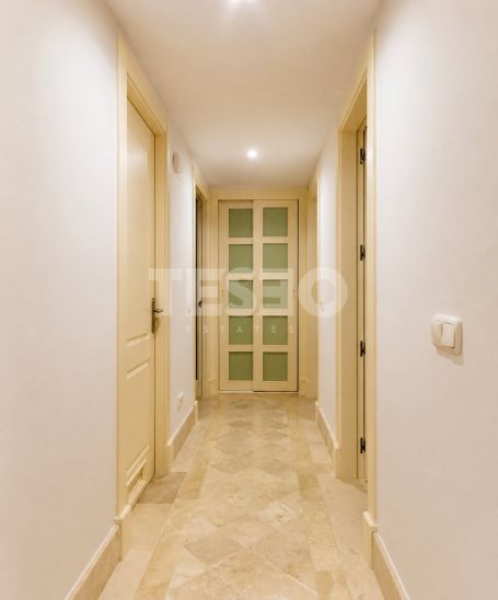 Appartement de luxe avec vue sur un espace vert à Valgrande, Sotogrande Alto