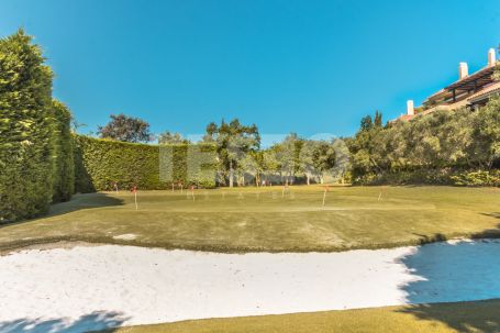 Appartement de luxe avec vue sur un espace vert à Valgrande, Sotogrande Alto