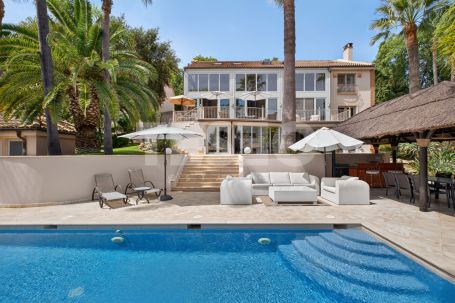 Exceptional Contemporary Villa with Tropical Gardens in Sotogrande Alto’s Zone C