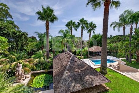Exceptional Contemporary Villa with Tropical Gardens in Sotogrande Alto’s Zone C