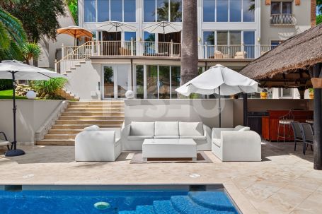 Exceptional Contemporary Villa with Tropical Gardens in Sotogrande Alto’s Zone C