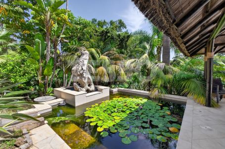 Exceptional Contemporary Villa with Tropical Gardens in Sotogrande Alto’s Zone C