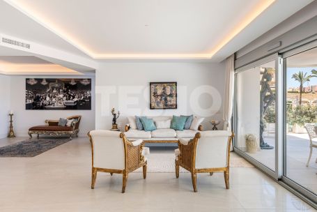 Super Apartment on a single floor in the Pier1 building, Sotogrande Marina