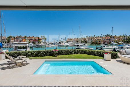 Super Apartment on a single floor in the Pier1 building, Sotogrande Marina