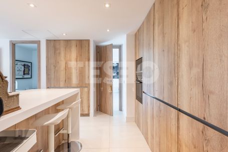 Super Apartment on a single floor in the Pier1 building, Sotogrande Marina