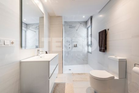 Super Apartment on a single floor in the Pier1 building, Sotogrande Marina