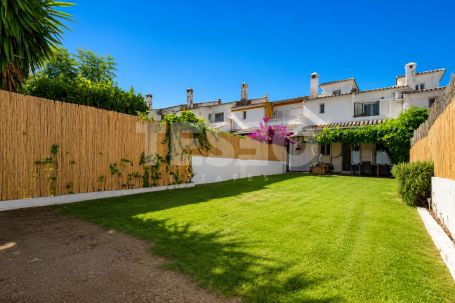 Nice Townhouse near La Cañada Golf Club and overlooking the sea