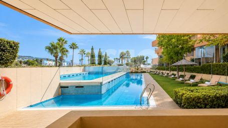 Spacious Ground Floor 3-Bedroom Apartment in Ribera del Marlin, Sotogrande Marina, with Private Garden