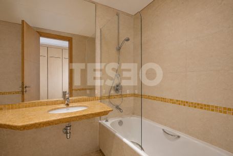 Spacious Ground Floor 3-Bedroom Apartment in Ribera del Marlin, Sotogrande Marina, with Private Garden