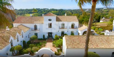 Charming Andalucian Style villa with great views in Sotogrande Alto