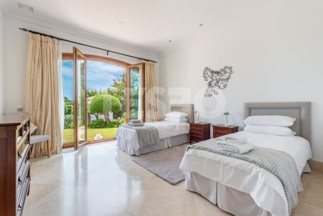 Luxury Villa in Zona F, Sotogrande Alto