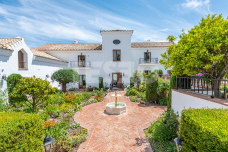 Luxury Villa in Zona F, Sotogrande Alto