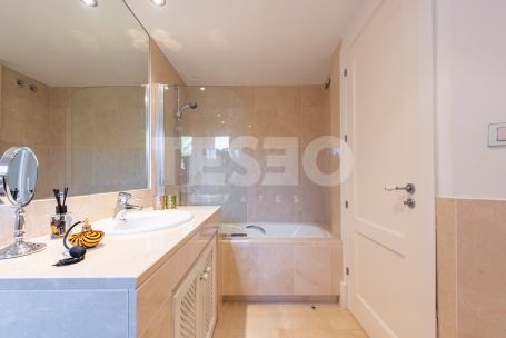 Wohnung zu verkaufen in Ribera del Gurami, Marina de Sotogrande