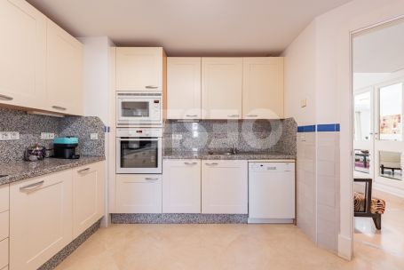 Wohnung zu verkaufen in Ribera del Gurami, Marina de Sotogrande