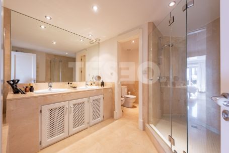 Wohnung zu verkaufen in Ribera del Gurami, Marina de Sotogrande
