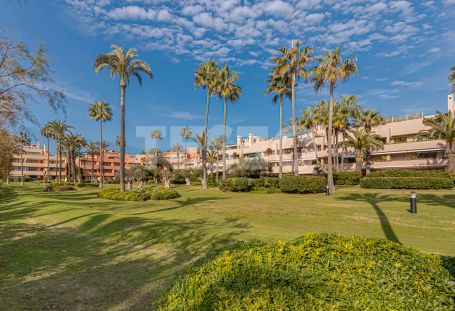 Appartement avec vue sur la mer et proche du club de plage Octogono