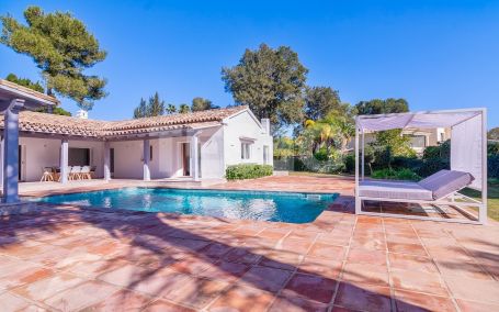 Villa für Langzeitmiete in Reyes y Reinas, Sotogrande Costa