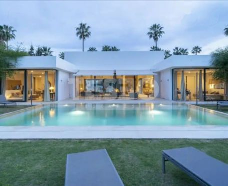 Villa für kurzzeitmiete in Reyes y Reinas, Sotogrande Costa