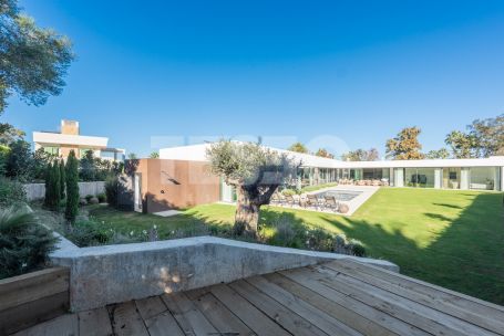 VILLA UNIQUE - BEAUTIFUL MODERN VILLA IN SOTOGRANDE ALTO