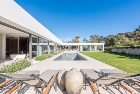 VILLA UNIQUE - BEAUTIFUL MODERN VILLA IN SOTOGRANDE ALTO