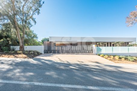 VILLA UNIQUE - BEAUTIFUL MODERN VILLA IN SOTOGRANDE ALTO