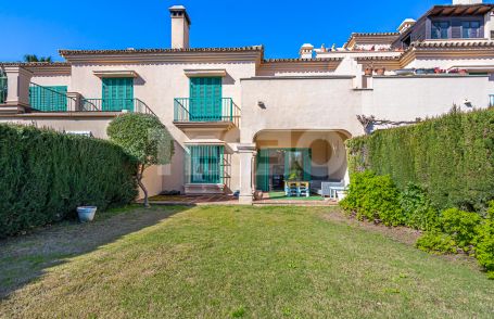 Semi-Detached Townhouse for Sale in El Casar, Sotogrande