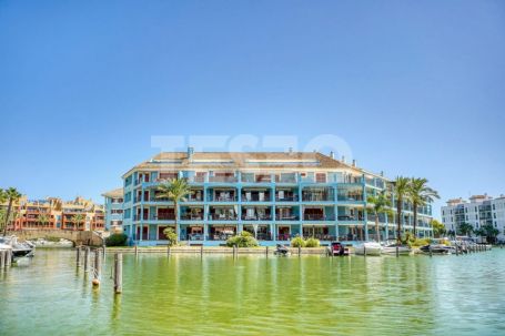 BEAUTIFUL APARTMENT IN THE SOTOGRANDE MARINA