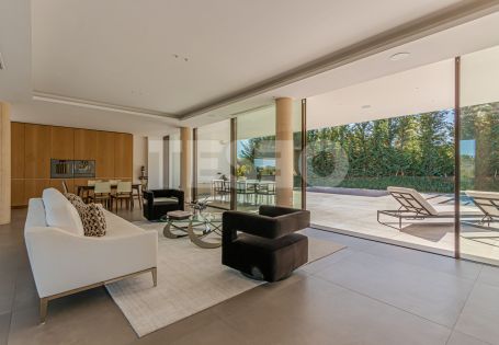 VILLA SUEÑO - IMPRESSIVE CONTEMPORARY VILLA IN LOS ALTOS DE VALDERRAMA, SOTOGRANDE ALTO