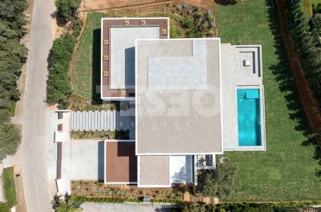 VILLA SUEÑO - IMPRESSIVE CONTEMPORARY VILLA IN LOS ALTOS DE VALDERRAMA, SOTOGRANDE ALTO