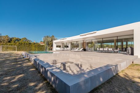 VILLA SUEÑO - IMPRESSIVE CONTEMPORARY VILLA IN LOS ALTOS DE VALDERRAMA, SOTOGRANDE ALTO