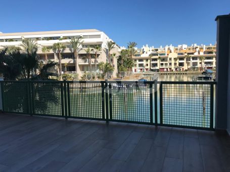 Luxurious Apartment in Jungla del Loro, Sotogrande Marina