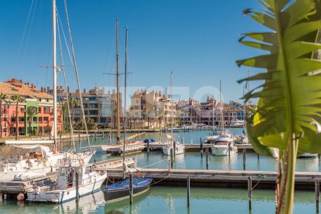 Luxurious Apartment in Jungla del Loro, Sotogrande Marina