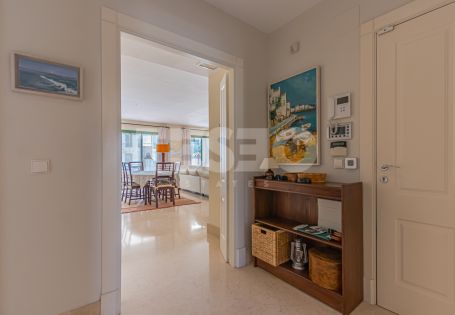 Luxurious Apartment in Jungla del Loro, Sotogrande Marina