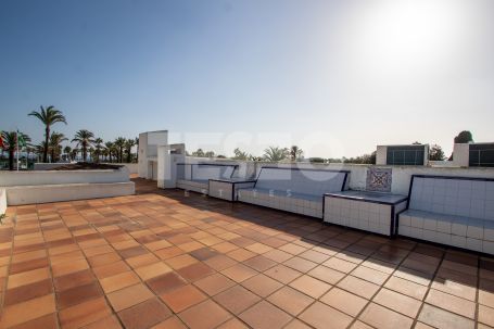 Single-Family Home by the Golf Course and Beach in the Golf Bungalows