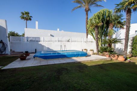 Single-Family Home by the Golf Course and Beach in the Golf Bungalows