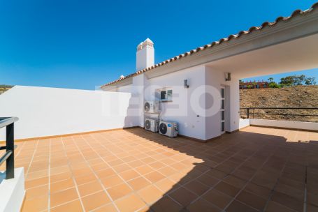 Precioso Adosado en venta con vistas panorámicas.