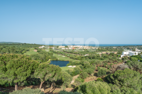 Exclusive luxury villa in La Reserva, Sotogrande, with panoramic views and premium equipment