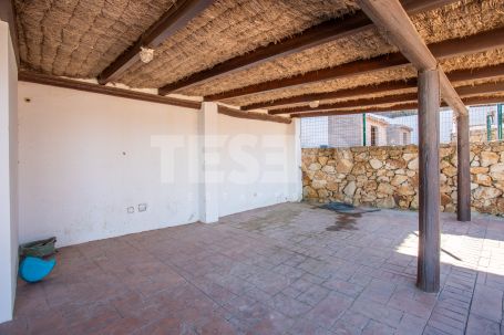 Villa de prestige en première ligne de plage à Chullera, Manilva
