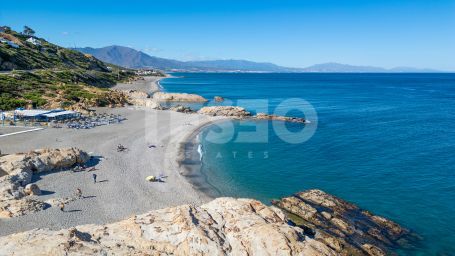 Villa de prestige en première ligne de plage à Chullera, Manilva