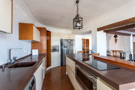 Villa de prestige en première ligne de plage à Chullera, Manilva