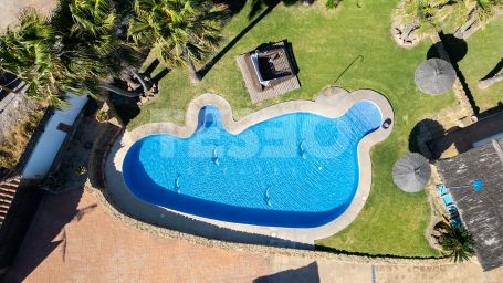 Villa de prestige en première ligne de plage à Chullera, Manilva