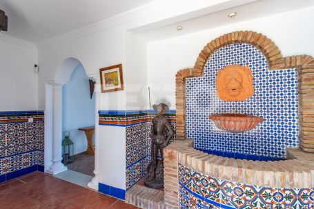 Villa de prestige en première ligne de plage à Chullera, Manilva