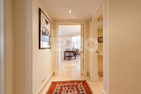 Apartamento de lujo con vistas panorámicas en Ribera del Gurami, Sotogrande Marina