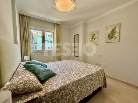 Gran apartamento en la exclusiva urbanización Isla Carey, en la Marina de Sotogrande.