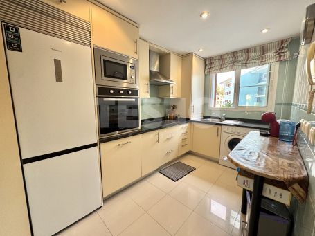 Gran apartamento en la exclusiva urbanización Isla Carey, en la Marina de Sotogrande.