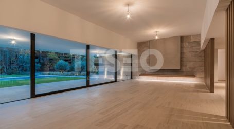 Villa Indigo: Avantgarde, Privatsphäre und Komfort in Kings and Queen, Sotogrande Costa