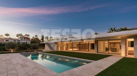 Villa Indigo: Avantgarde, Privatsphäre und Komfort in Kings and Queen, Sotogrande Costa